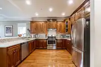 15585 GOGGS AVENUE - thumbnail 11