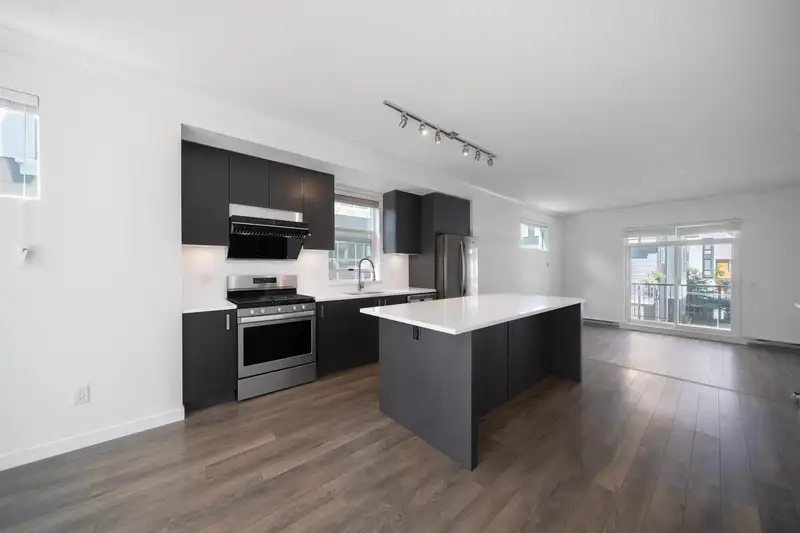 67 16678 25 AVENUE - photo 3 of 24