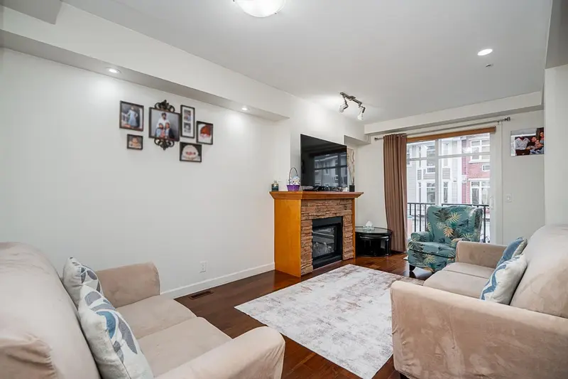 75 20738 84 AVENUE - photo 4 of 25