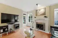 106 15272 20 AVENUE - thumbnail 3