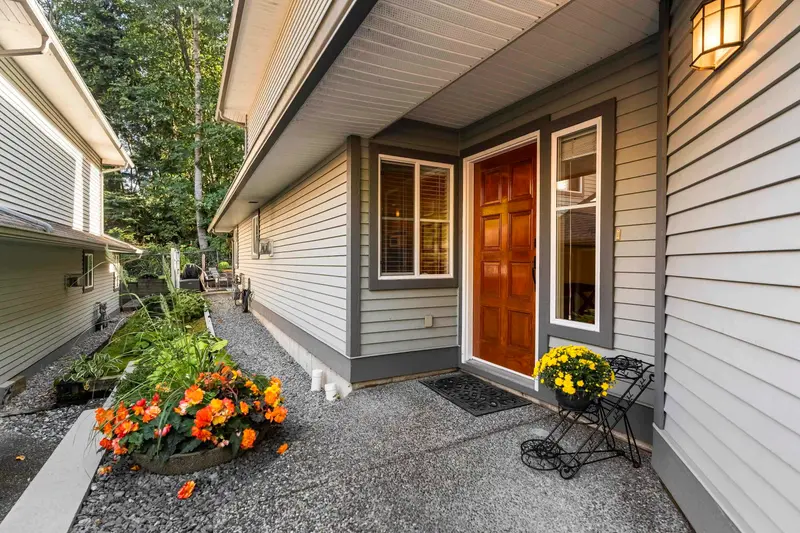 16 10505 171 STREET - photo 4 of 25