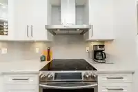 204 15367 BUENA VISTA AVENUE - thumbnail 7