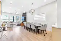 16711 15A AVENUE - thumbnail 11