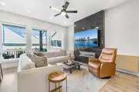 16711 15A AVENUE - thumbnail 16