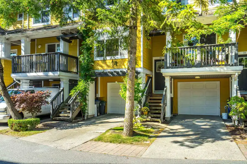 22 15233 34 AVENUE - photo 1 of 40