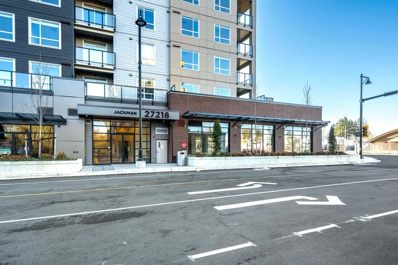 404 27218 ALDERGROVE TOWN CENTRE DRIVE - photo 4 of 25