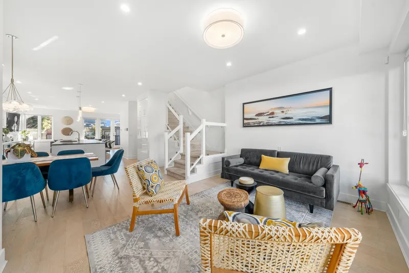 361 E 15TH STREET - photo 2 of 25