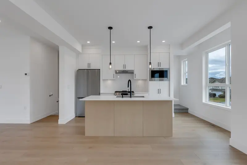 4 30501 ROBIN DRIVE - photo 1 of 24