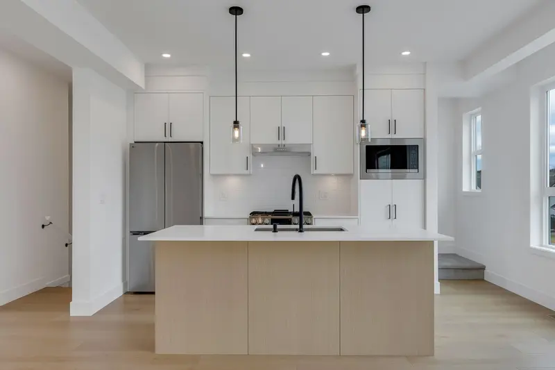 4 30501 ROBIN DRIVE - photo 2 of 24