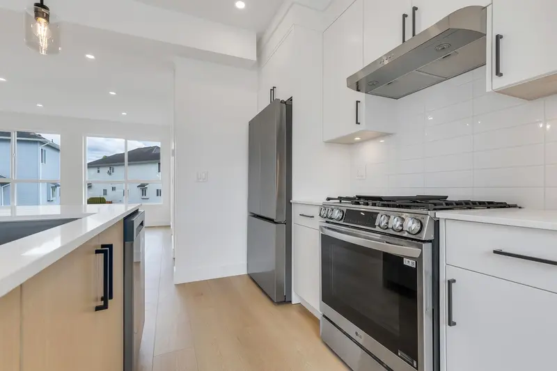 4 30501 ROBIN DRIVE - photo 4 of 24