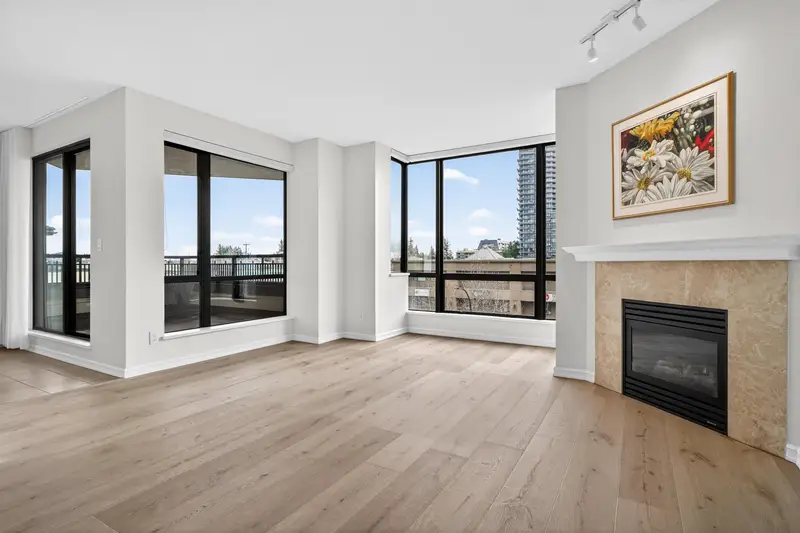 406 1551 FOSTER STREET - photo 2 of 25