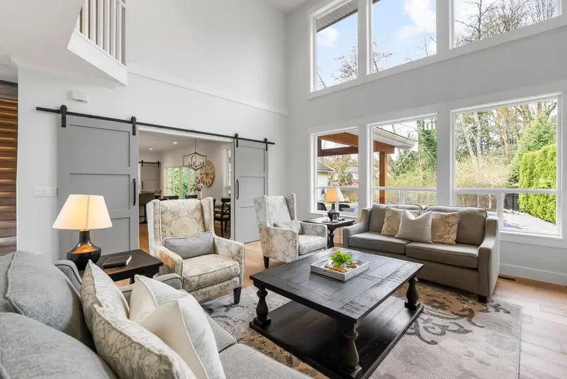 9855 182 STREET - photo 3 of 25