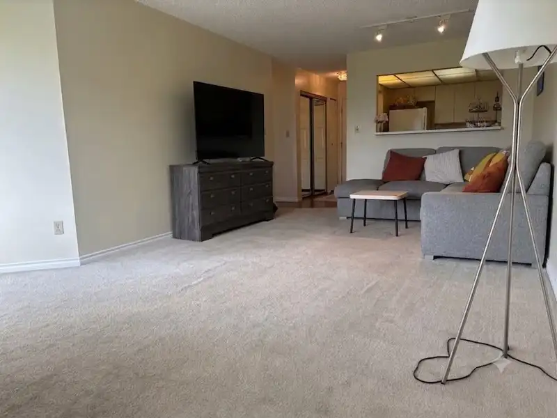 301 1280 FIR STREET - photo 4 of 25
