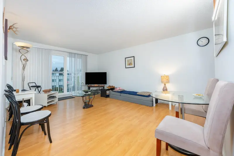 310 7240 LINDSAY ROAD - photo 3 of 16