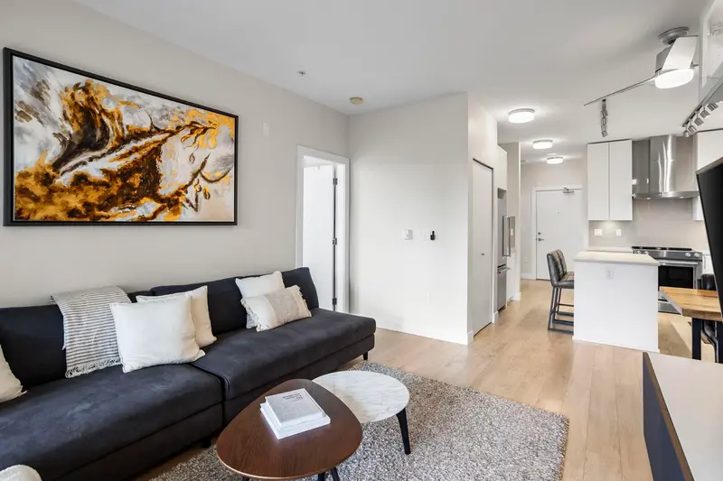 221 1768 GILMORE AVENUE - photo 4 of 25