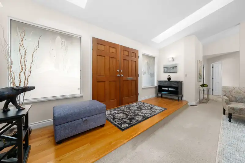 2176 124 STREET - photo 2 of 40