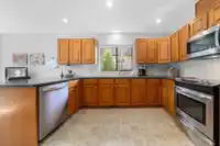 2176 124 STREET - thumbnail 16