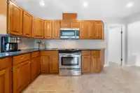 2176 124 STREET - thumbnail 17