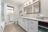 2176 124 STREET - thumbnail 23