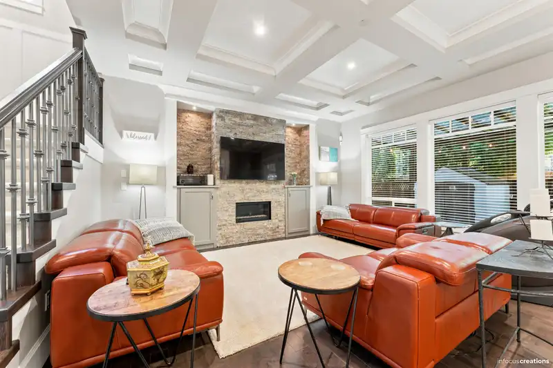 2771 163 STREET - photo 3 of 31