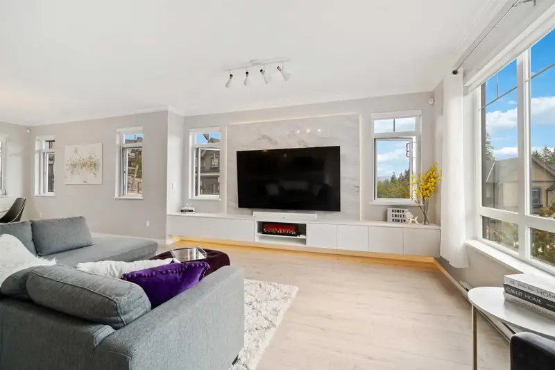 136 1350 MITCHELL STREET - photo 1 of 25