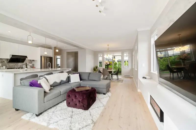 136 1350 MITCHELL STREET - photo 4 of 25