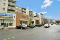 303 15745 CROYDON DRIVE - thumbnail 1