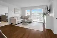 303 15745 CROYDON DRIVE - thumbnail 4