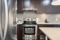 303 15745 CROYDON DRIVE - thumbnail 5