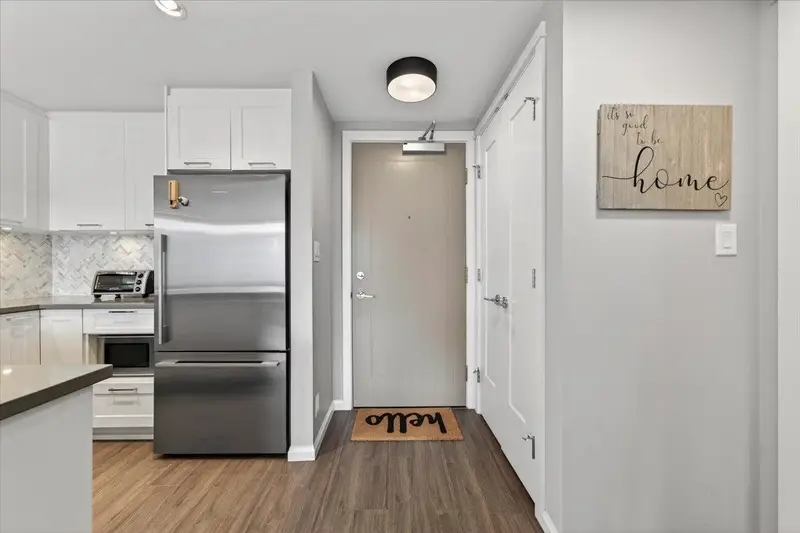 1003 520 COMO LAKE AVENUE - photo 3 of 25