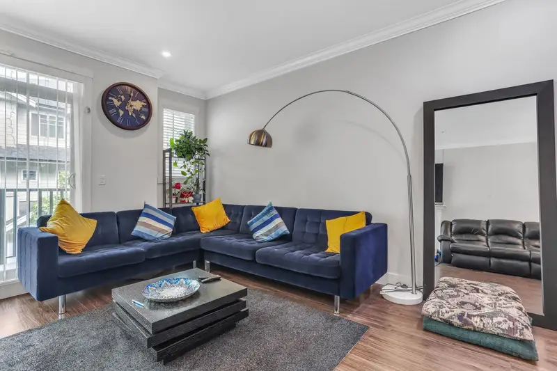 114 13898 64 AVENUE - photo 4 of 17