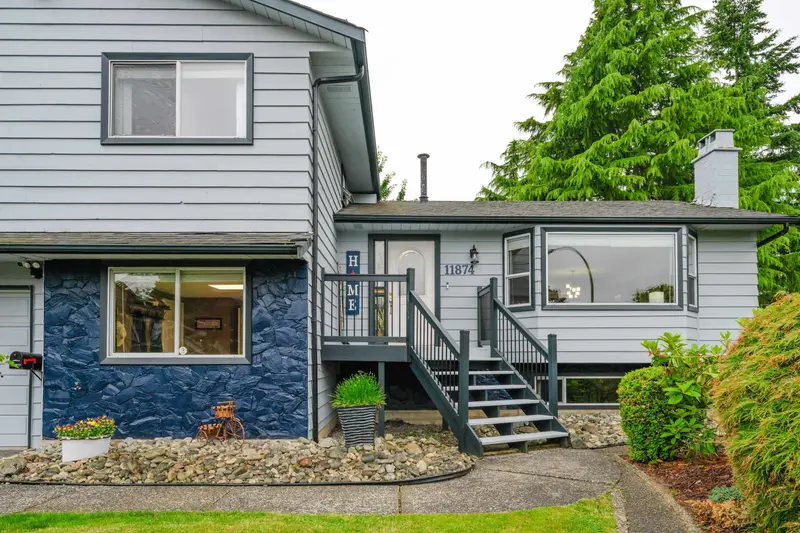 11874 90A AVENUE - photo 2 of 25