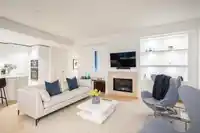 1805 1500 MARTIN STREET - thumbnail 4