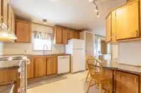 103 2062 KING GEORGE BOULEVARD - thumbnail 16