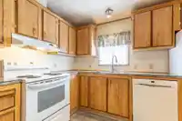 103 2062 KING GEORGE BOULEVARD - thumbnail 17