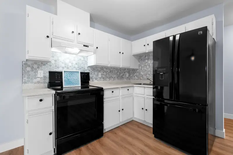 220 45669 MCINTOSH DRIVE - photo 1 of 25