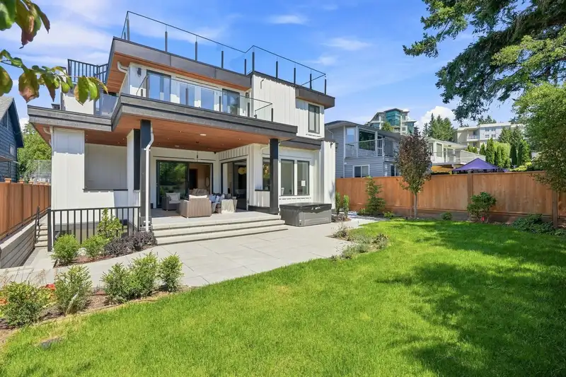 14750 VINE AVENUE - photo 3 of 40