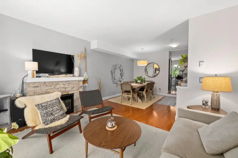 34 15233 34 AVENUE - photo 3 of 25