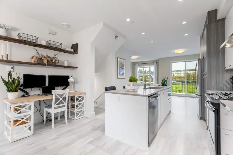 89 24076 112 AVENUE - photo 3 of 25