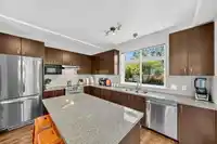60 2729 158 STREET - thumbnail 3