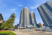 602 1500 MARTIN STREET - thumbnail 1