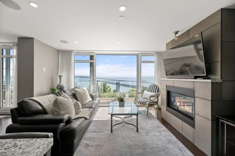 201 15097 MARINE DRIVE - photo 2 of 35