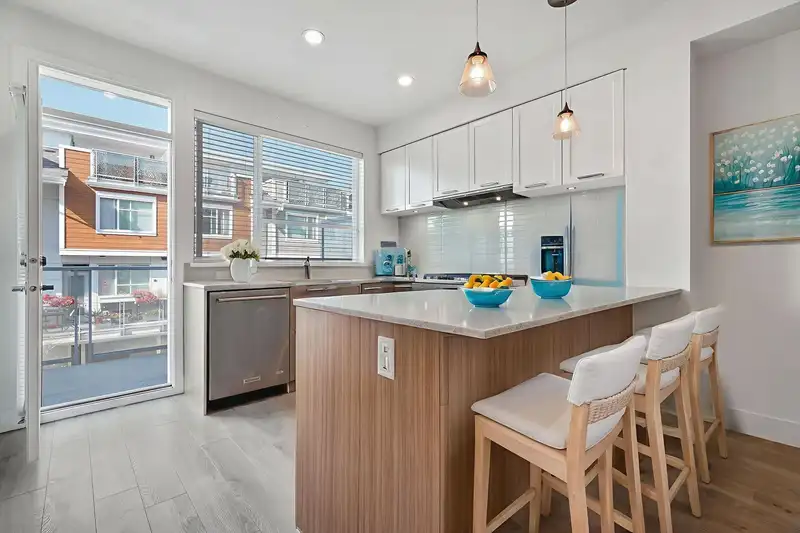 3 2978 159 STREET - photo 1 of 40