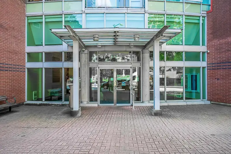 2103 6088 WILLINGDON AVENUE - photo 2 of 21