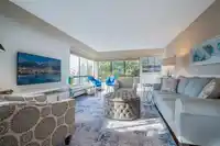 202 1319 MARTIN STREET - thumbnail 2