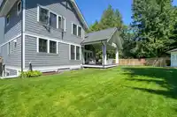 1526 129A STREET - thumbnail 40