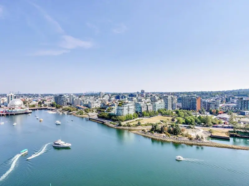 2701 8 SMITHE MEWS - photo 1 of 25