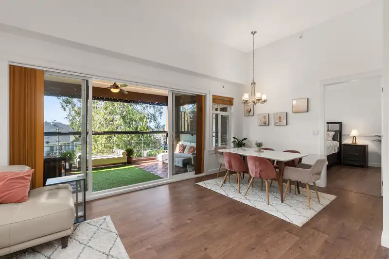 507 3585 146A STREET - photo 2 of 40