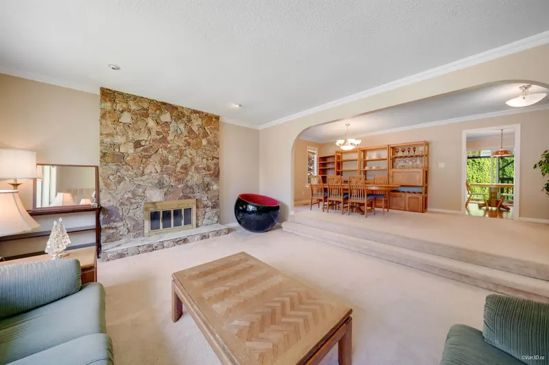 7720 WATERTON DRIVE - photo 3 of 25