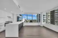 1107 1588 JOHNSTON ROAD - thumbnail 3